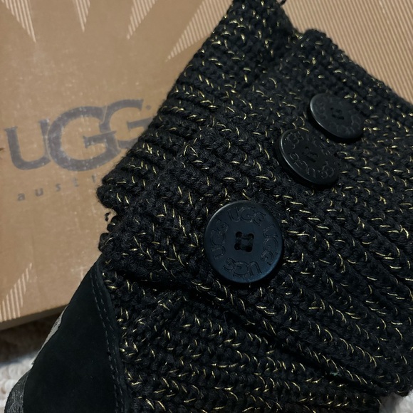 Ugg Classic Cardy Boots - black and gold - Picture 4 of 9